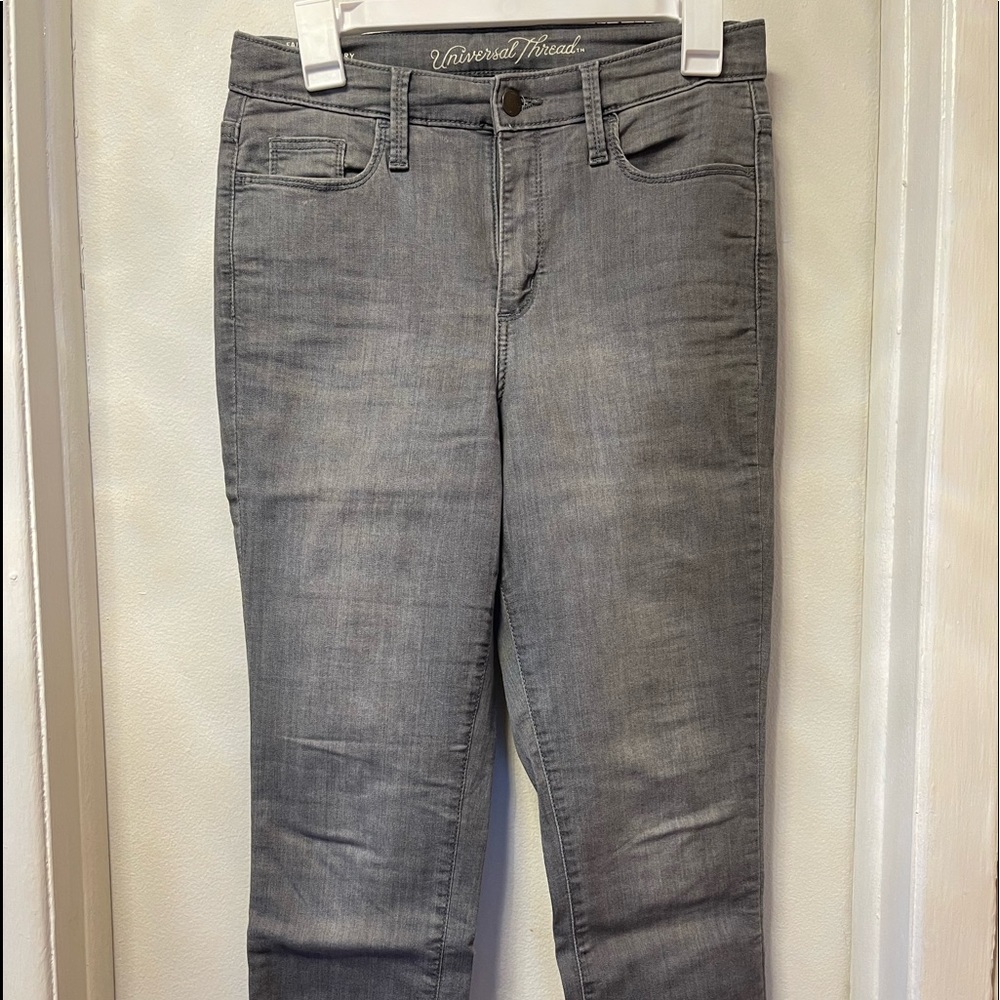 Grey skinny jeans